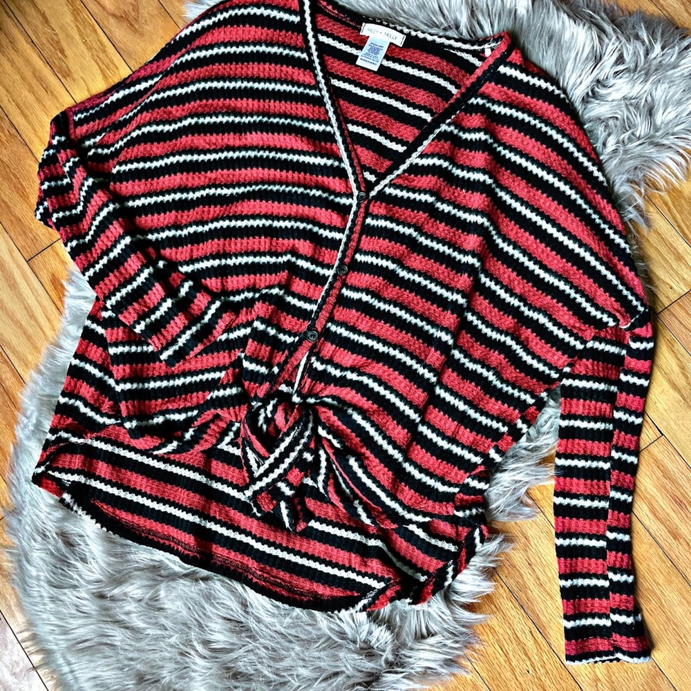 SUPER SOFT BOUTIQUE STRIPE KNOT TIE HIGH LOW TOP